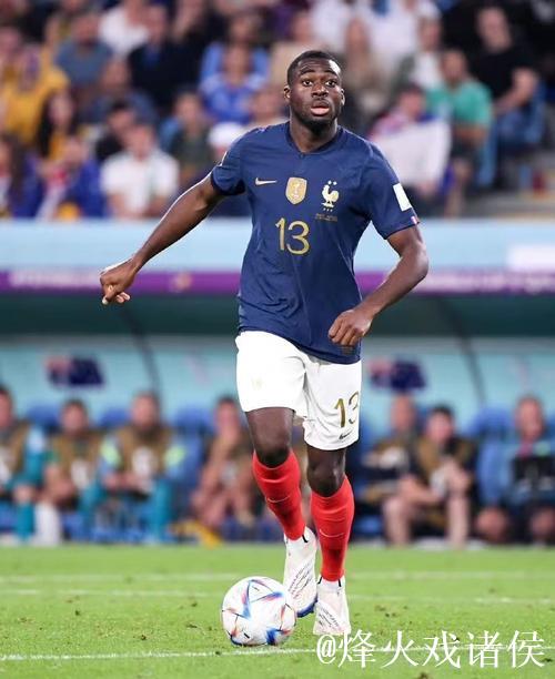 记者:优素福-福法纳回归合练,莱奥、圣地亚哥进行单独训练 记者:优素福-福法纳回归合练,莱奥、圣地亚哥进行单独训练