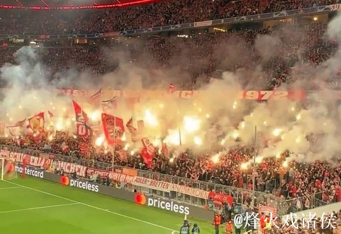 图片报:因极端球迷大规模燃放烟火,拜仁将面临 图片报:因极端球迷大规模燃放烟火,拜仁将面临